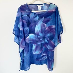 Susan Graver Blue Floral Top size Small